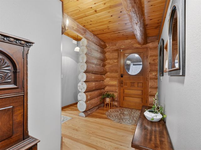 837 E Whitetail Drive, Midland, MI 48640