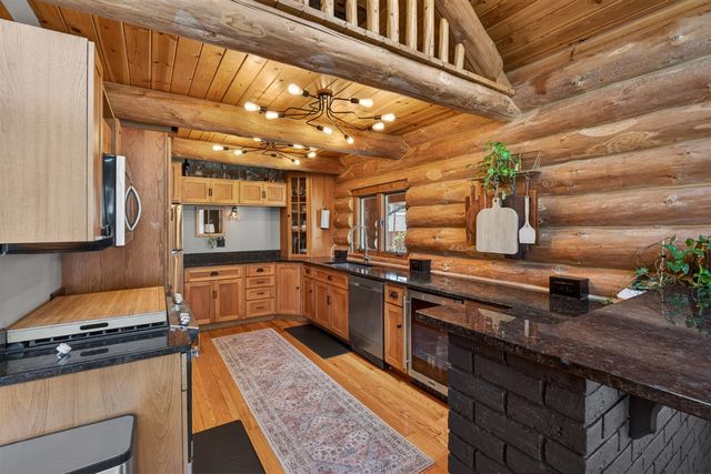 837 E Whitetail Drive, Midland, MI 48640