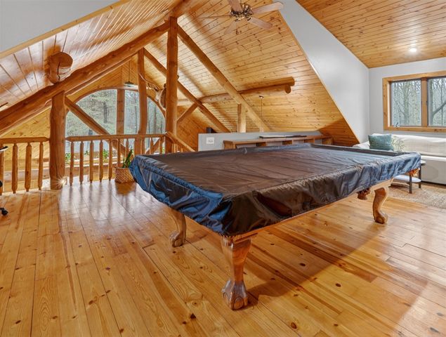 837 E Whitetail Drive, Midland, MI 48640