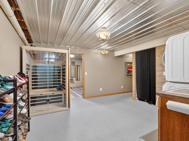 837 E Whitetail Drive, Midland, MI 48640