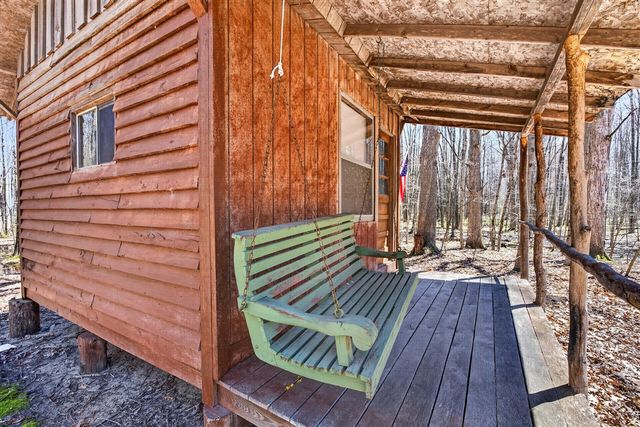 837 E Whitetail Drive, Midland, MI 48640