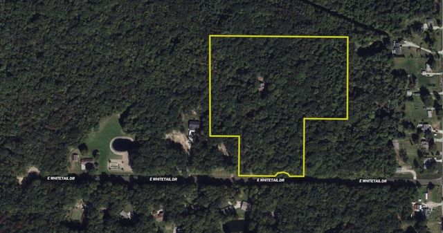 837 E Whitetail Drive, Midland, MI 48640