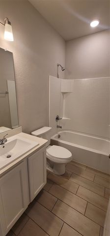 933 Ravenwood Lane, Van Alstyne, TX 75495