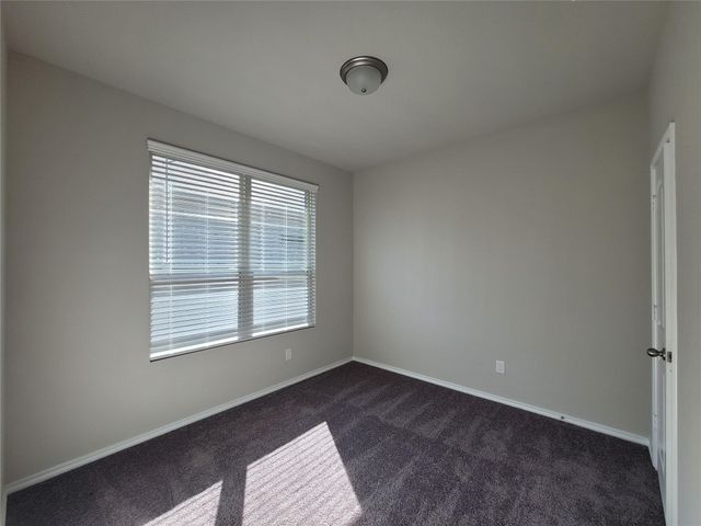 933 Ravenwood Lane, Van Alstyne, TX 75495