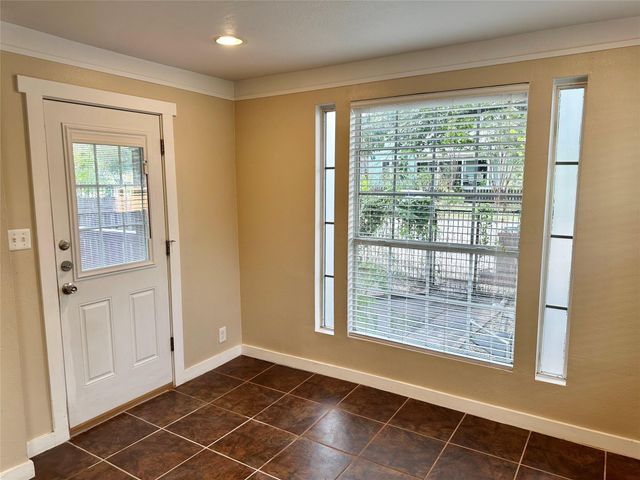 2103 E 16th ST A, Austin, TX 78702