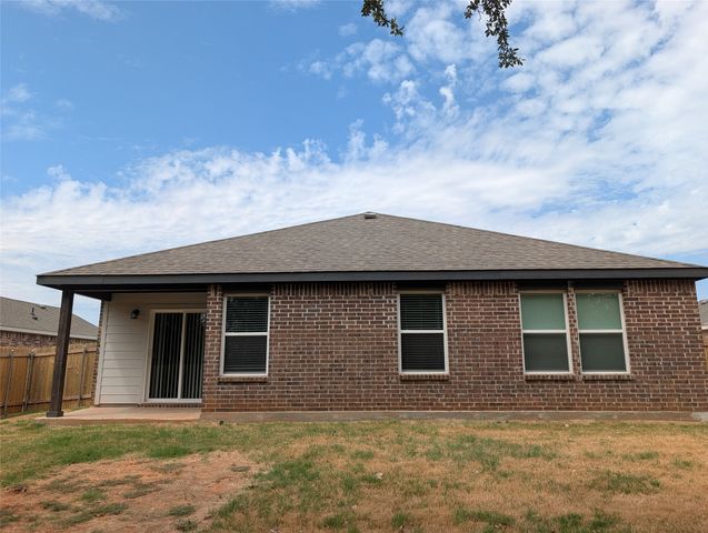 504 Jameson Street, Springtown, TX 76082