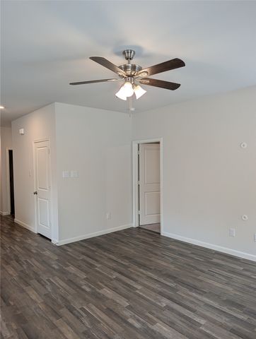 504 Jameson Street, Springtown, TX 76082