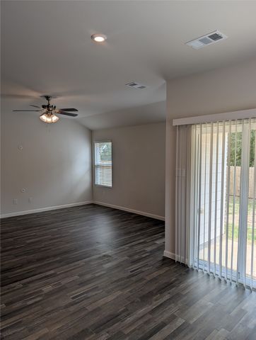 504 Jameson Street, Springtown, TX 76082