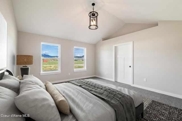 454 S Division St, Moyie Springs, ID 83845