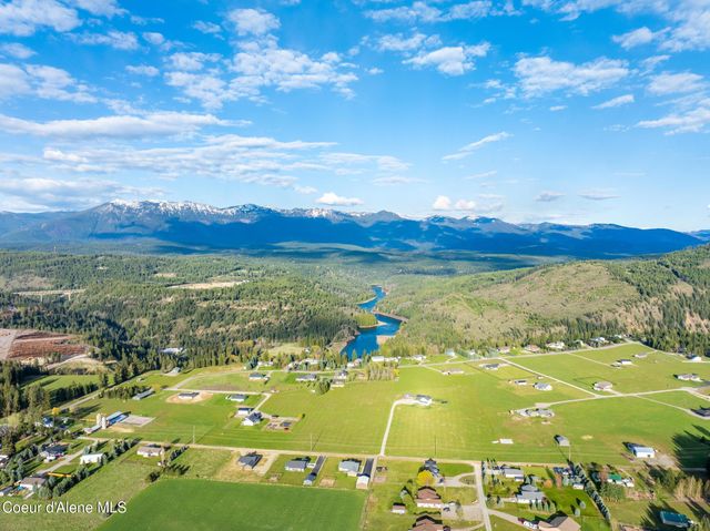 454 S Division St, Moyie Springs, ID 83845