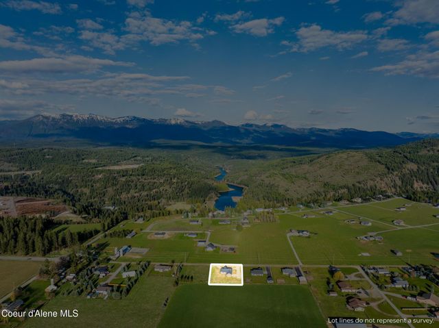 454 S Division St, Moyie Springs, ID 83845