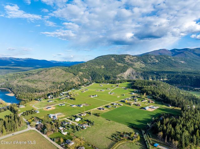 454 S Division St, Moyie Springs, ID 83845