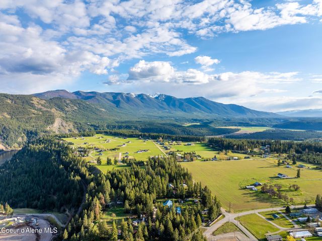 454 S Division St, Moyie Springs, ID 83845