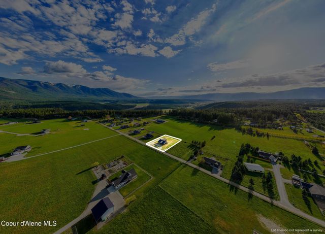 454 S Division St, Moyie Springs, ID 83845