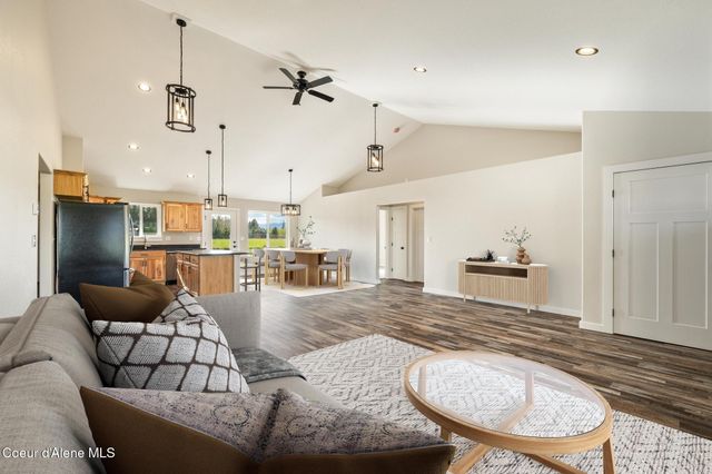 454 S Division St, Moyie Springs, ID 83845