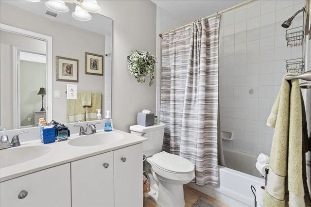 10172 Royal Palm Boulevard 707-7, Coral Springs, FL 33065