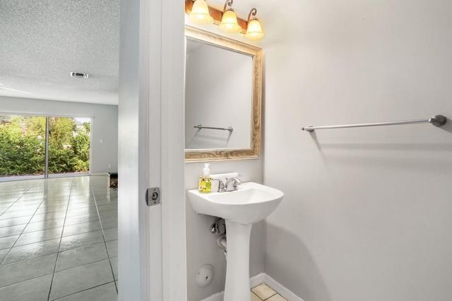 10172 Royal Palm Boulevard 707-7, Coral Springs, FL 33065