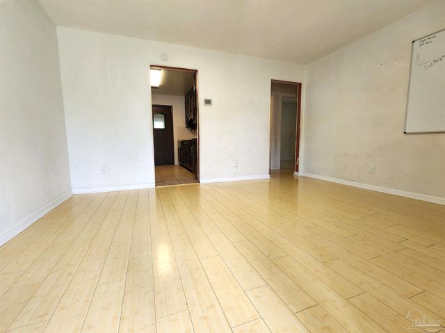 4 Bertram St, Pensacola, FL 32506