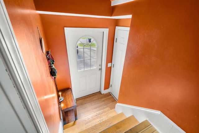 4 Squamscott Avenue, Derry, NH 03038