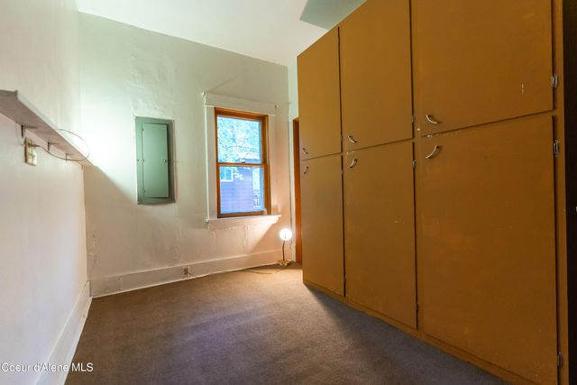 306 Washington ST, Dover, ID 83825