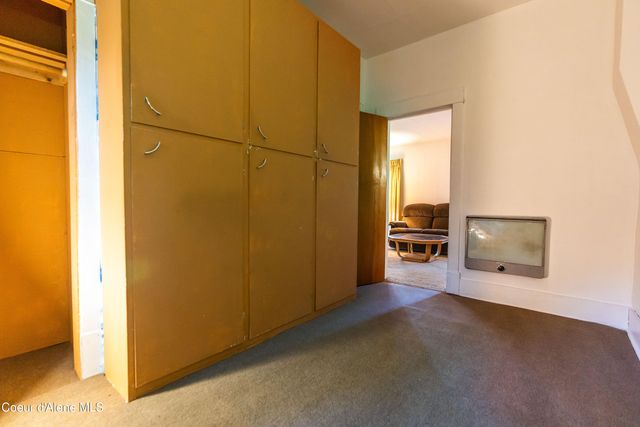 306 Washington ST, Dover, ID 83825