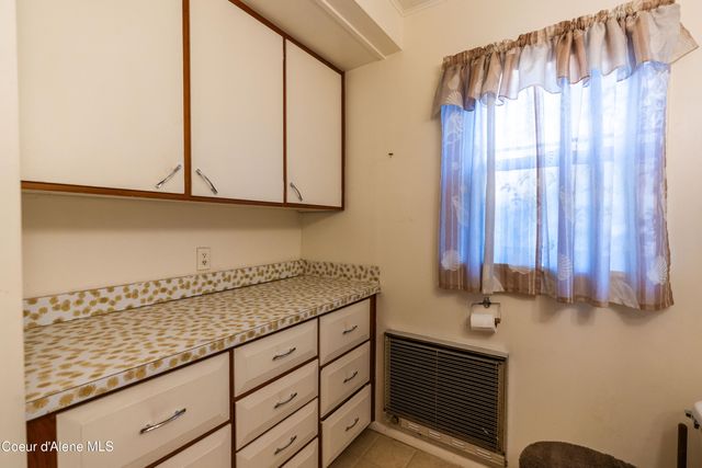 306 Washington ST, Dover, ID 83825