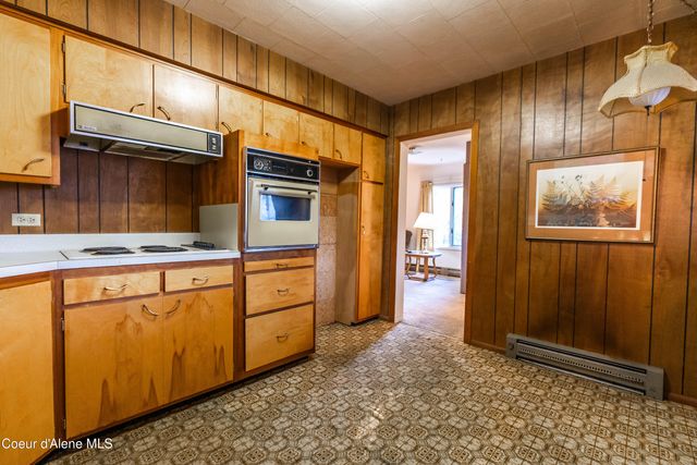 306 Washington ST, Dover, ID 83825