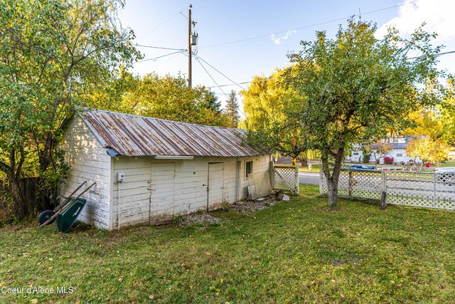 306 Washington ST, Dover, ID 83825