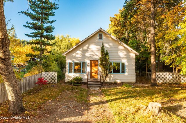 306 Washington ST, Dover, ID 83825