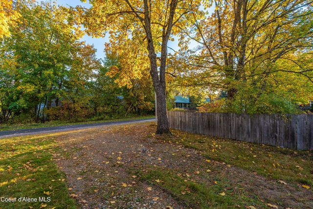 306 Washington ST, Dover, ID 83825