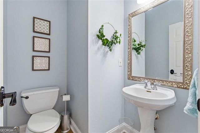 5055 Hamptons Club Drive, Alpharetta, GA 30004