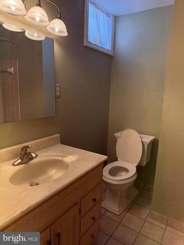 240 SWEETBRIAR CIR, King Of Prussia, PA 19406