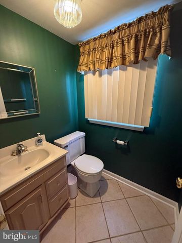 240 SWEETBRIAR CIR, King Of Prussia, PA 19406