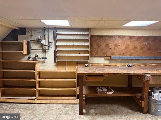 240 SWEETBRIAR CIR, King Of Prussia, PA 19406