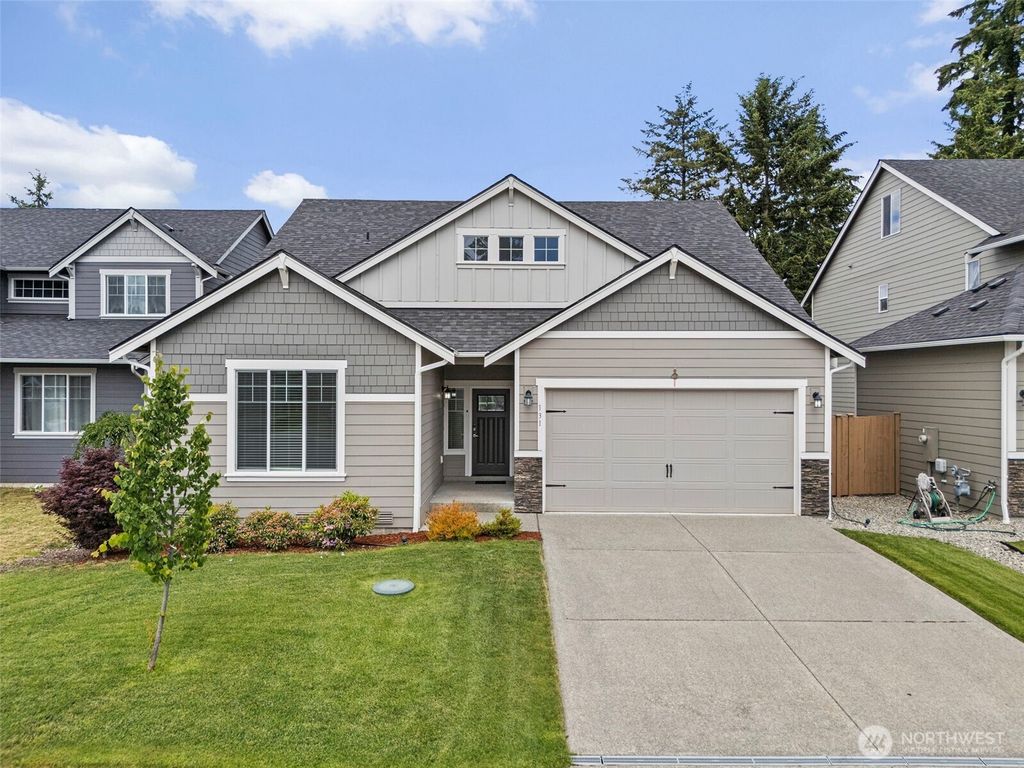 131 191st Street Ct E, Spanaway, WA 98387
