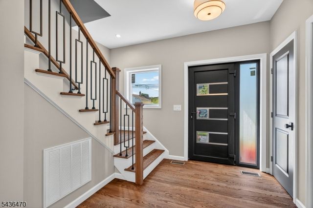 136 Lake Shore Dr, Parsippany-troy Hills Twp., NJ 07034