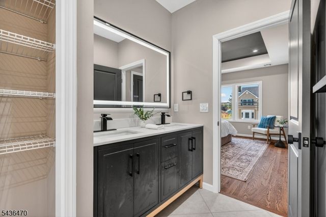 136 Lake Shore Dr, Parsippany-troy Hills Twp., NJ 07034