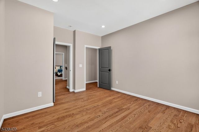 136 Lake Shore Dr, Parsippany-troy Hills Twp., NJ 07034