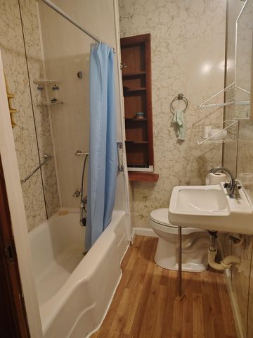2020 Jefferson Ave., Huntington, WV 25704