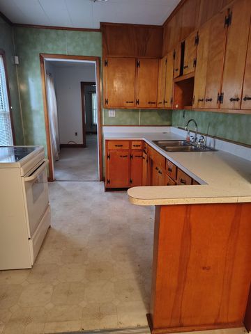 2020 Jefferson Ave., Huntington, WV 25704