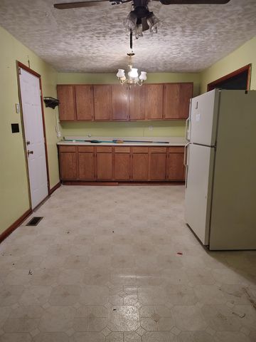 2020 Jefferson Ave., Huntington, WV 25704