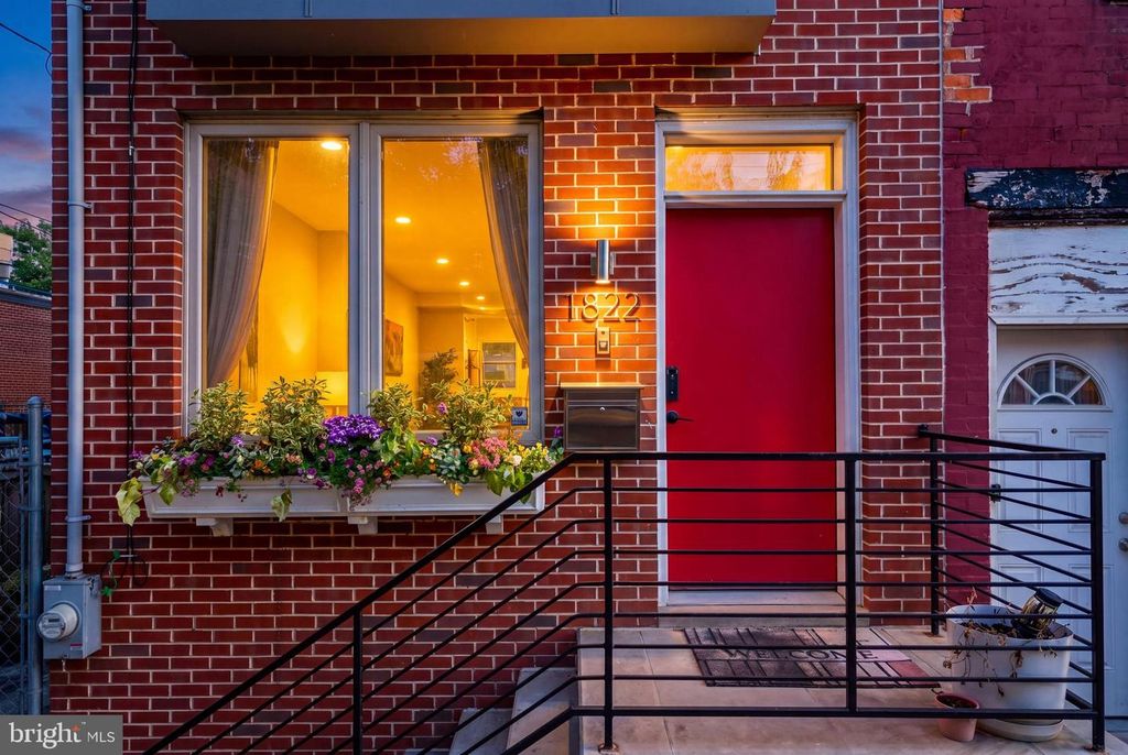 1822 TITAN ST, Philadelphia, PA 19146