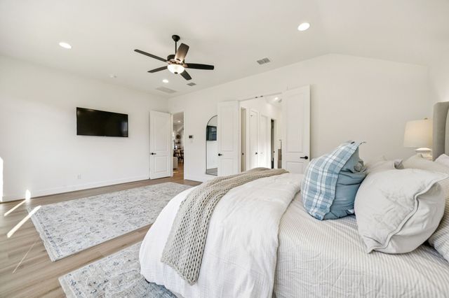 2100 Pleasant Run Lane, Fort Worth, TX 76008