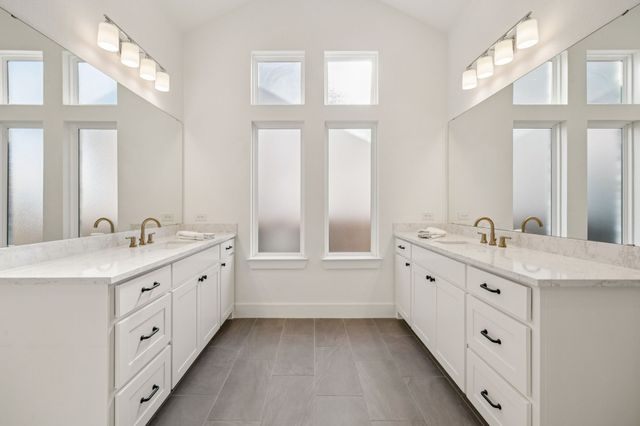 2100 Pleasant Run Lane, Fort Worth, TX 76008