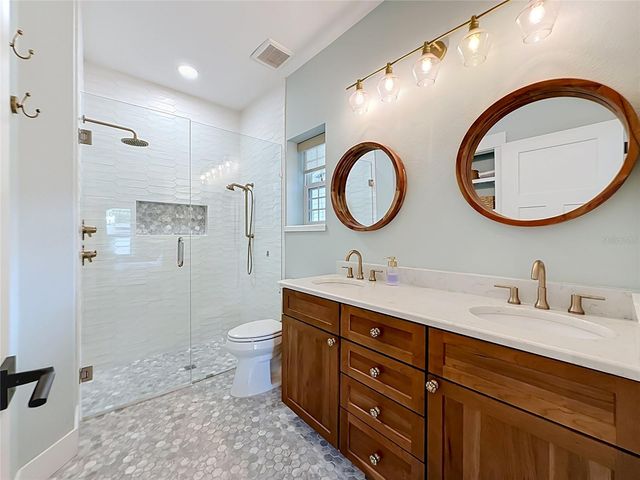 2003 DONNELLY PLACE, Mount Dora, FL 32757