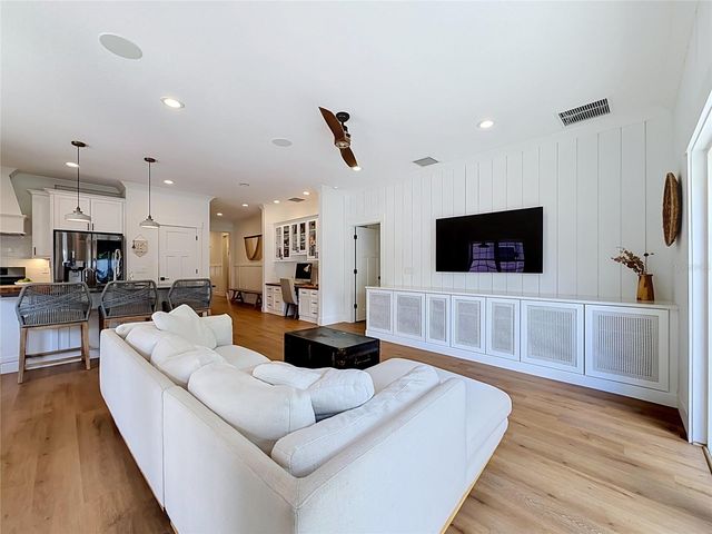 2003 DONNELLY PLACE, Mount Dora, FL 32757