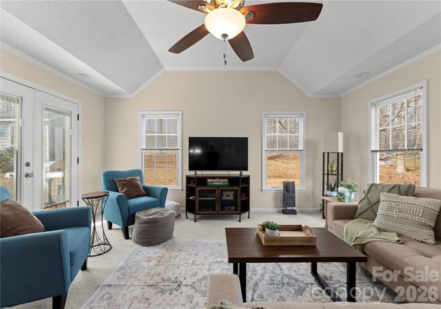 39 Bowen Drive, Belmont, NC 28012