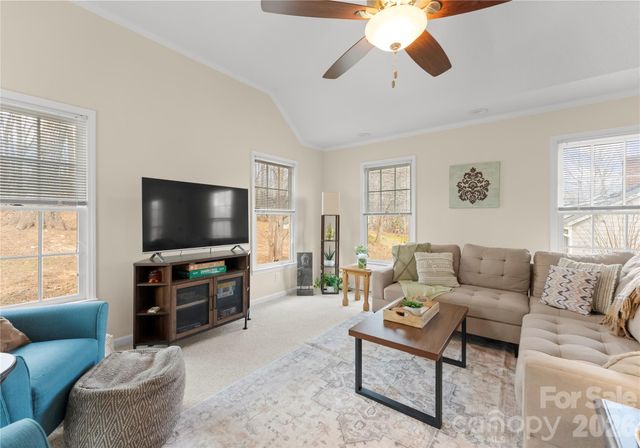 39 Bowen Drive, Belmont, NC 28012