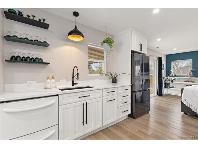 5231 E Dartmouth Ave, Denver, CO 80222