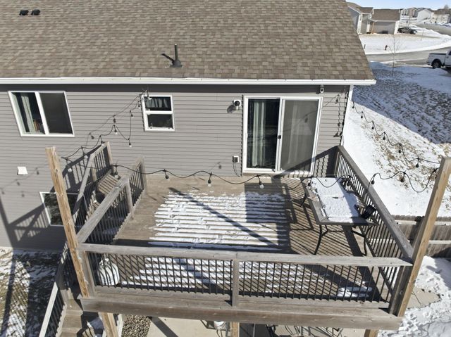 917 Mulberry Avenue NE, Montgomery, MN 56069